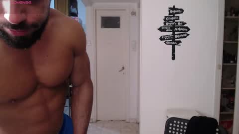 Snapshot of todd_dantes chatting on March 1, 9:04 pm Todd online show from March 1, 9:04 pm