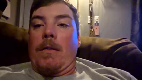 who wamts to hook up online show from April 8, 12:46 am