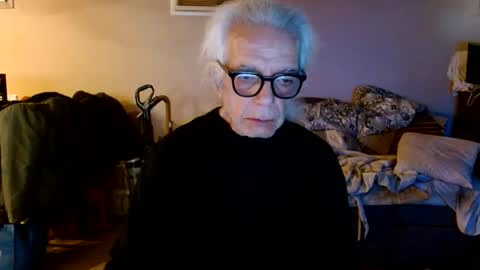 tom112292014 online show from April 10, 9:19 pm