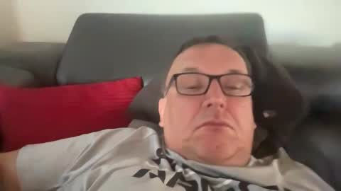 Tom online show from May 26, 5:52 pm
