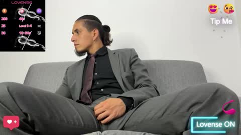 TOM online show from December 20, 8:27 pm