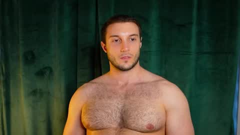 Tom online show from May 31, 6:09 pm