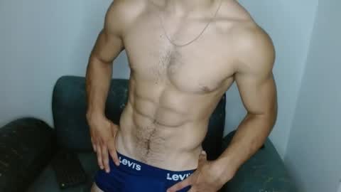 tomaz_18 online show from May 22, 9:10 pm
