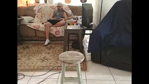 sirmuggsalot online show from April 6, 5:25 pm