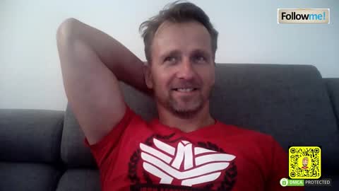 TOM online show from October 31, 8:37 am