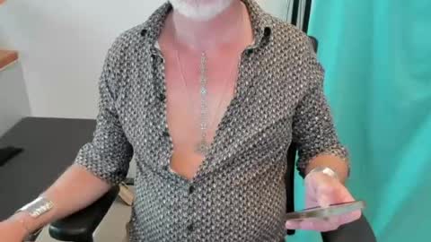 tomjans online show from July 22, 9:44 am