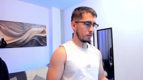 tommas_johnson online show from May 28, 12:14 pm