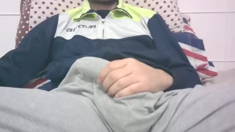 tommaso9046 online show from December 6, 4:44 pm