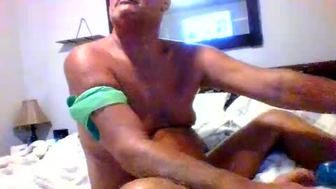 tommy44450243 online show from August 5, 5:04 am