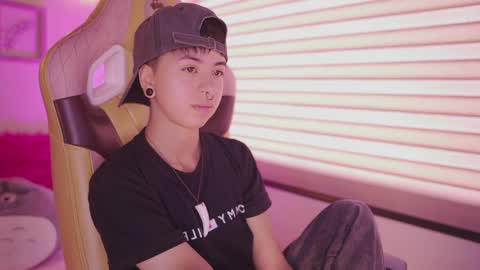 Blue  online show from April 8, 2:42 pm