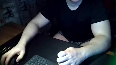 Tommi Li online show from January 6, 8:18 pm