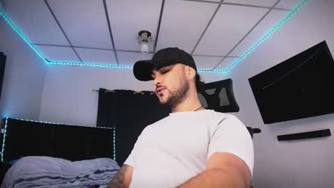 tommy_sccott online show from February 6, 11:29 pm