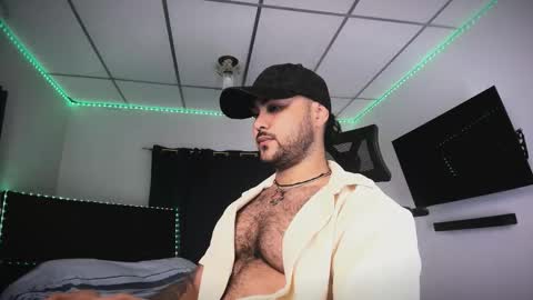 tommy_sccott online show from February 3, 9:30 pm