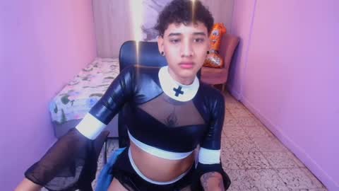 tommy_sweet1 online show from February 3, 3:20 am