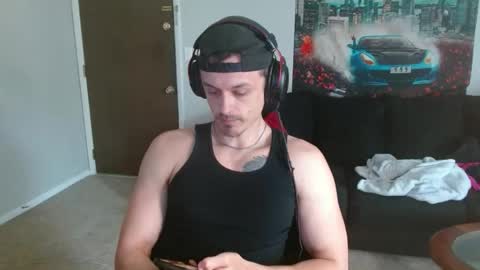 Tommy Strokes online show from April 19, 9:28 pm