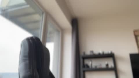 Thomas Fit online show from February 6, 11:57 am