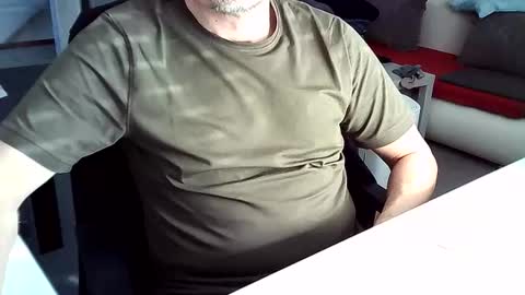 Tom online show from February 17, 9:24 am