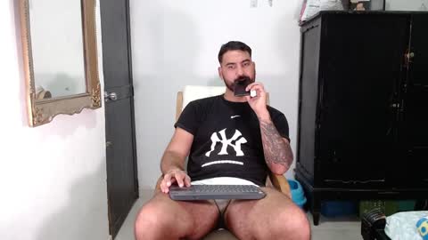 Snapshot of tomy_johnson2 chatting on January 27, 11:33 pm Tomas jhonson online show from January 27, 11:33 pm