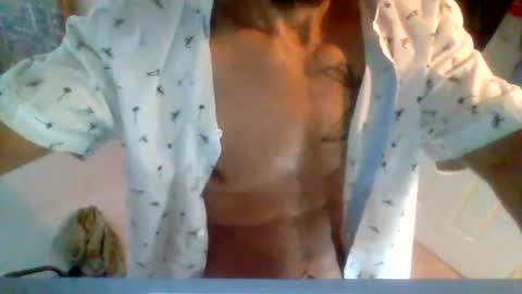 tommy tee online show from July 14, 11:05 am