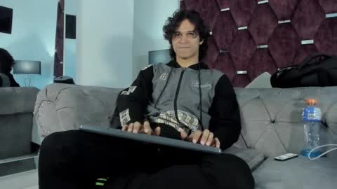 Tony Benedetti online show from March 21, 8:35 pm