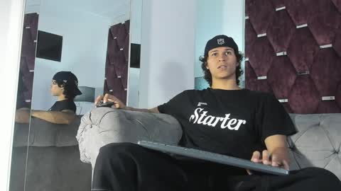 Tony Benedetti online show from April 5, 9:01 pm