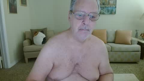 Snapshot of tonysview12000 chatting on October 19, 6:45 pm tonysview12000 online show from October 19, 6:45 pm