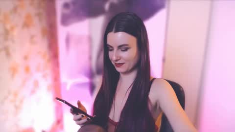 Elizabeth online show from February 24, 9:21 am