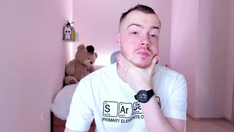 Snapshot of toohornyserj chatting on January 12, 8:36 pm toohornyserj online show from January 12, 8:36 pm