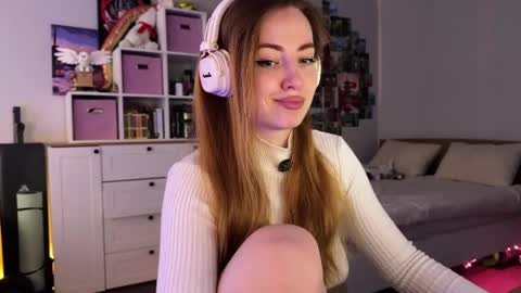 Lina  Next stream January 4  11am UTC 0 online show from June 4, 2:12 pm