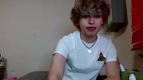 TopZaddy online show from November 18, 8:01 pm