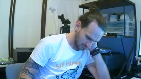 Tornado2156 online show from January 6, 9:52 pm