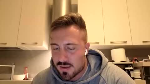 toro_arrapato online show from April 30, 11:15 am