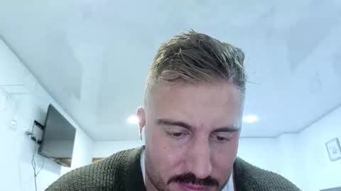 toro_arrapato online show from March 19, 4:07 am