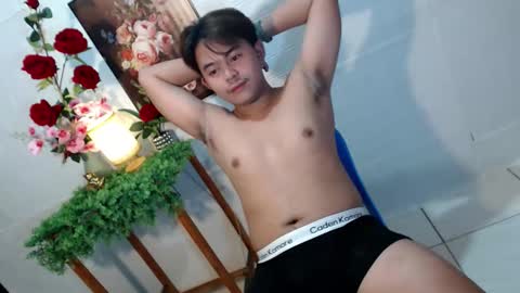 Toshiro online show from May 9, 6:52 am