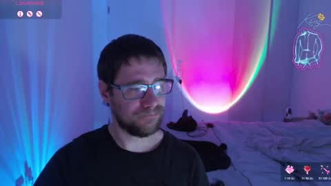 Thomas online show from December 13, 7:53 pm