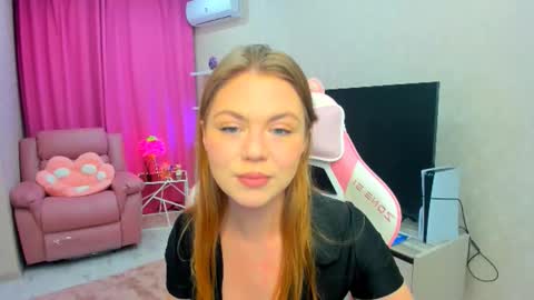 Snapshot of touch_the_heart chatting on October 3, 3:37 am Touch The Heart online show from October 3, 3:37 am