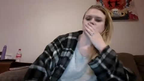 tough_as_scars online show from December 1, 1:36 am