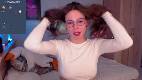 toxkiss online show from January 30, 9:15 am