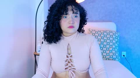 tracielowe_w online show from November 6, 3:42 am