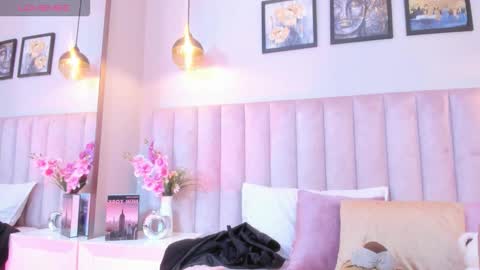 Tracy  online show from February 17, 8:19 pm