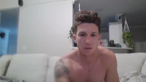 trash_man1989 online show from January 2, 12:02 am