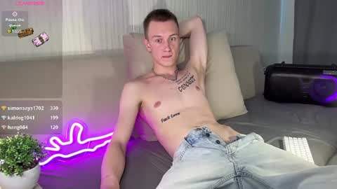 Travis online show from July 20, 10:39 am