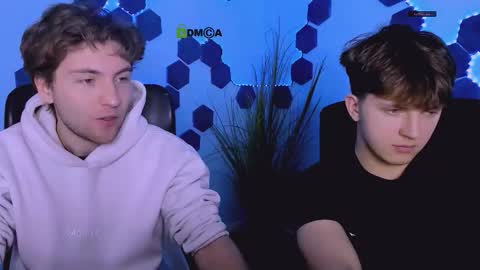 Travis online show from March 7, 9:53 am