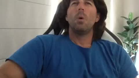 TravisKenn online show from April 28, 12:20 pm