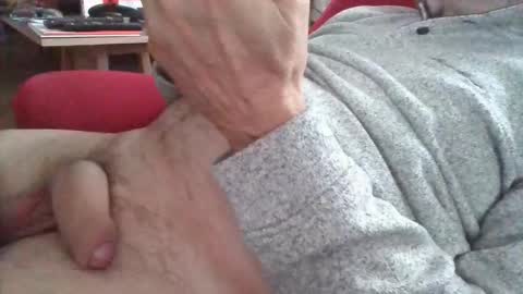 trebgeis1 online show from September 25, 2:57 pm