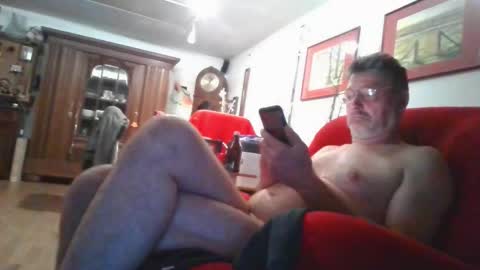 trebgeis1 online show from September 15, 10:55 pm