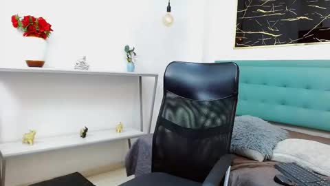 TREVOR  online show from February 7, 6:05 am