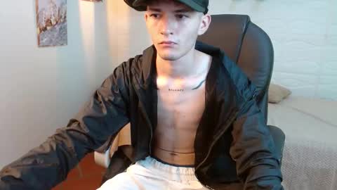 trevor_mob online show from March 3, 7:43 pm