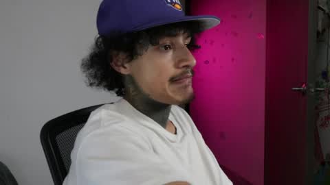 - trieone online show from April 11, 12:26 am