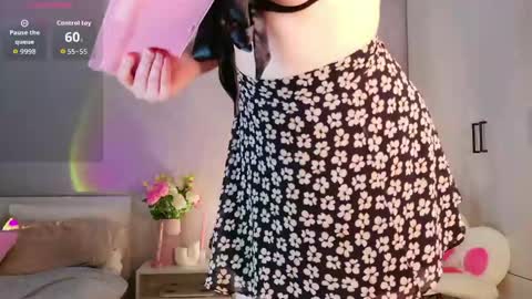 Luna online show from May 3, 7:09 pm